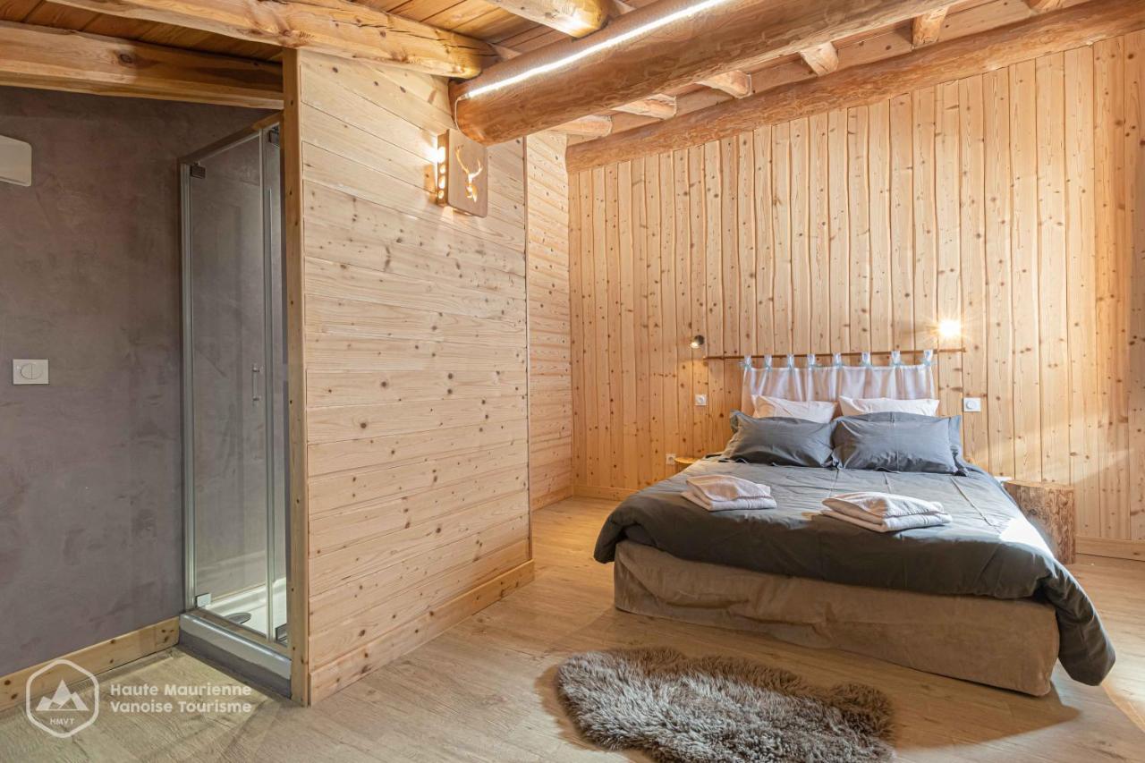 Chalet Le Bois Joli บอนเนวัล-ซัวร์-อาร์ค ภายนอก รูปภาพ