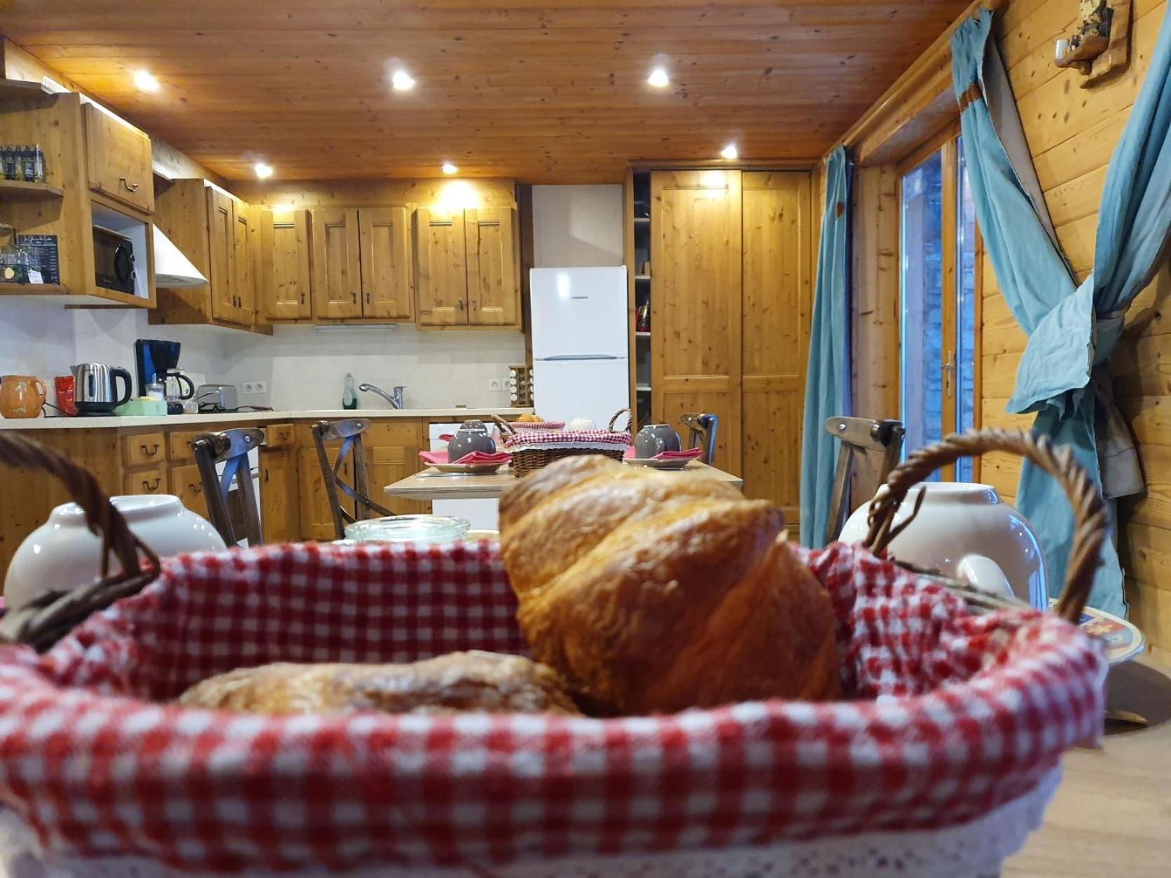 Chalet Le Bois Joli บอนเนวัล-ซัวร์-อาร์ค ภายนอก รูปภาพ