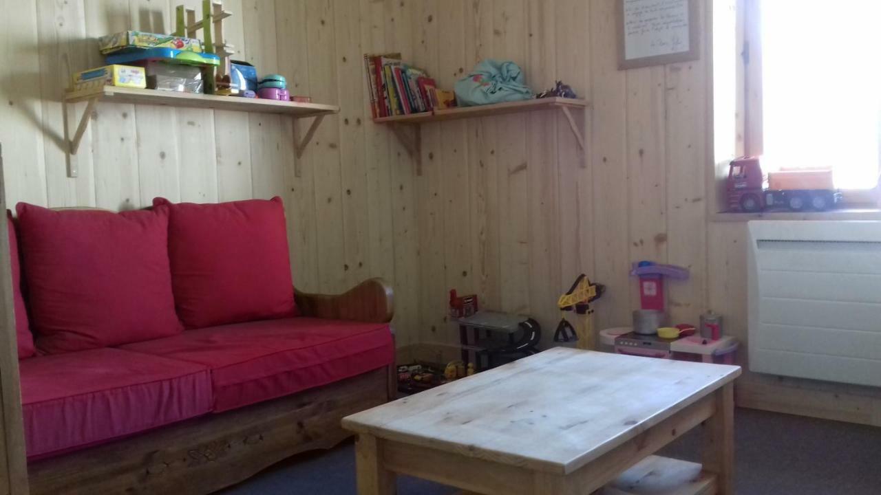 Chalet Le Bois Joli บอนเนวัล-ซัวร์-อาร์ค ภายนอก รูปภาพ